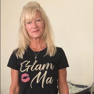 Meet your Posher, Sharon